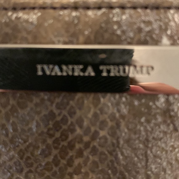 Wallet Compact - Picture 2 of 5